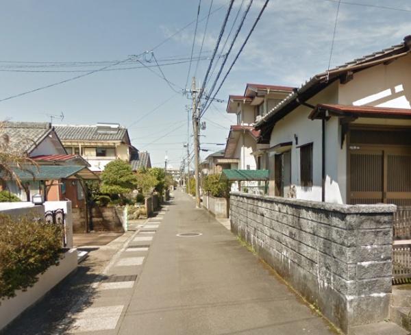 　前面道路含む現地写真　