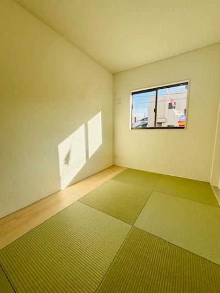 　和室　明るい和室が魅力です