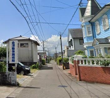 　前面道路含む現地写真　