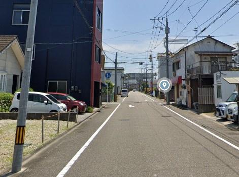 　前面道路含む現地写真　