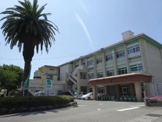 　宮崎市立赤江小学校（小学校）／2359m　