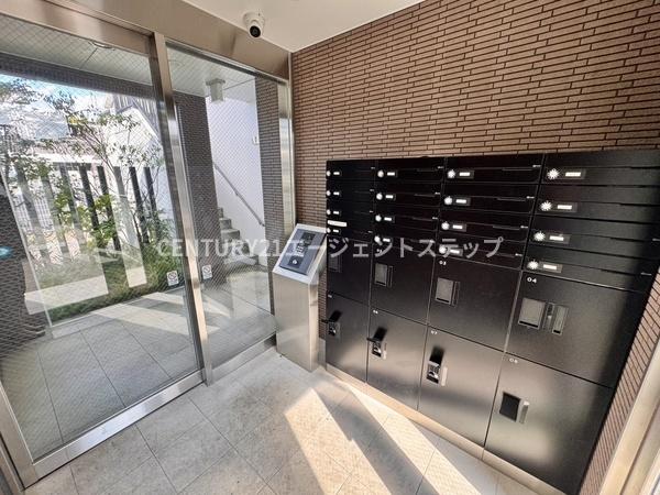 Rassurer Gion　エントランス　オートロック、宅配ボックス