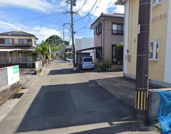 　前面道路含む現地写真　