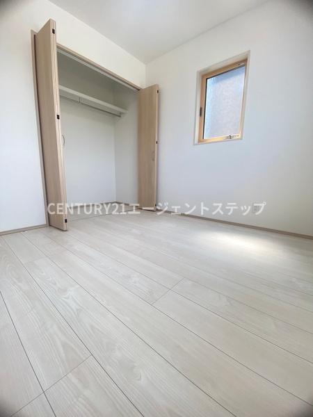 　子供部屋　明るい子供部屋が魅力です