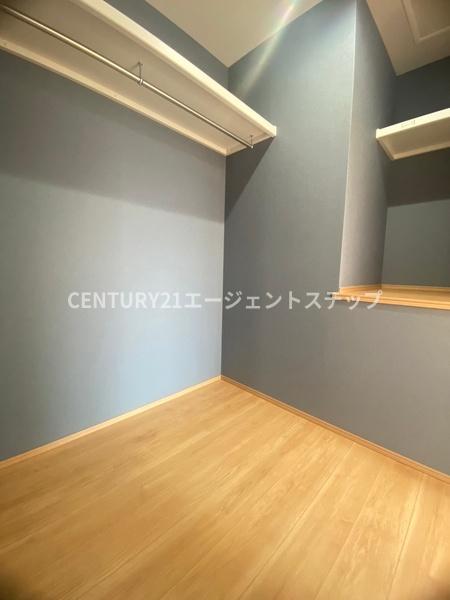 　収納　ウォークインクローゼット