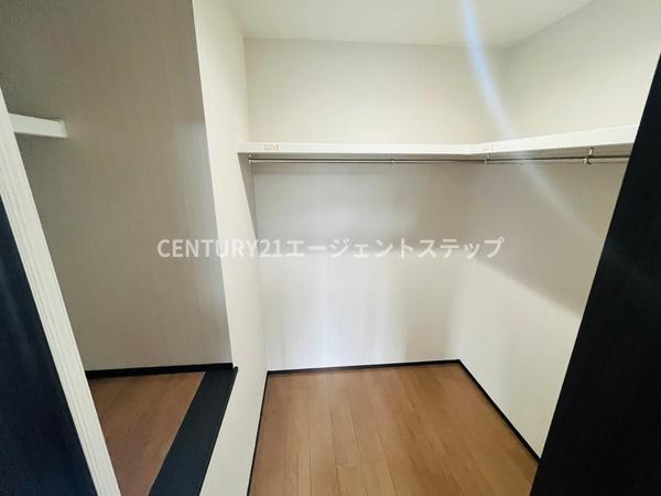 　収納　ウォークインクローゼット