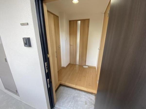 トピカ中津瀬　玄関　