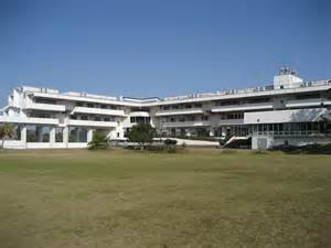 　宮崎市立宮崎東小学校（小学校）／321m　