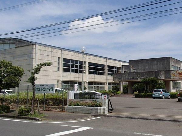 　宮崎市立久峰中学校（中学校）／1904m　
