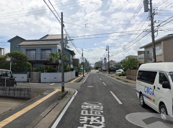 　前面道路含む現地写真　