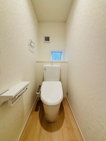 　トイレ　ナチュラルな雰囲気のトイレです