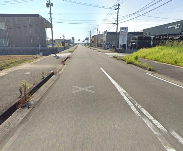 　前面道路含む現地写真　