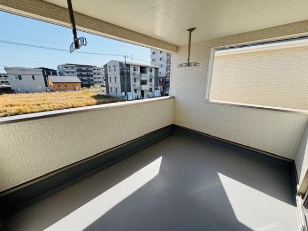 　バルコニー　使いやすいバルコニーです