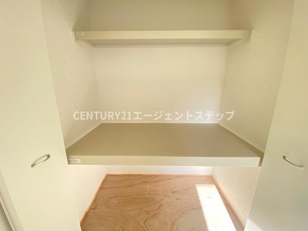 　収納　押し入れ