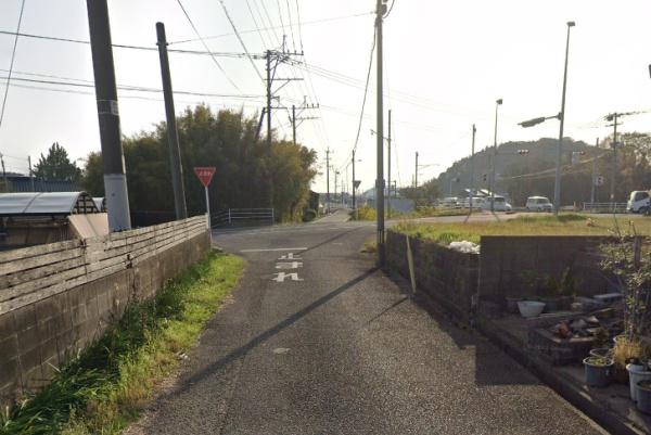 　前面道路含む現地写真　