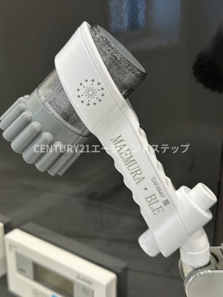 　バス　バスのシャワーヘッドが特徴的です