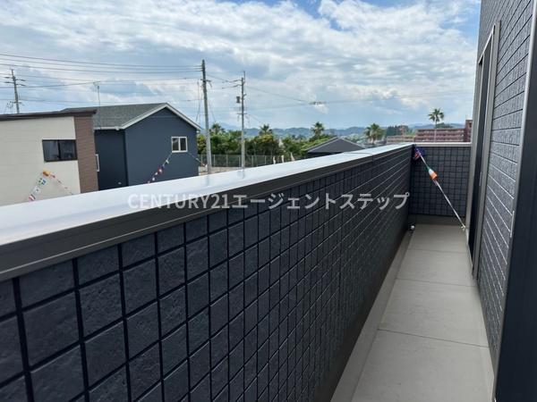 　バルコニー　開放感あるバルコニーです