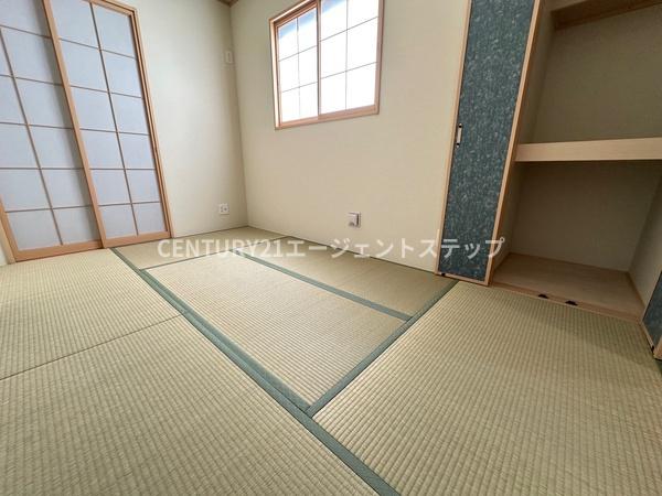 　和室　和室の落ち着きが感じられます