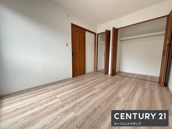 　子供部屋　子供部屋にぴったりの明るい床です