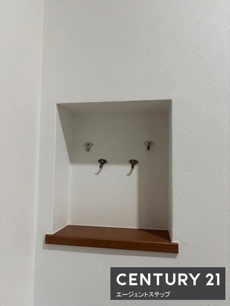 　玄関　玄関に便利なニッチ付きです