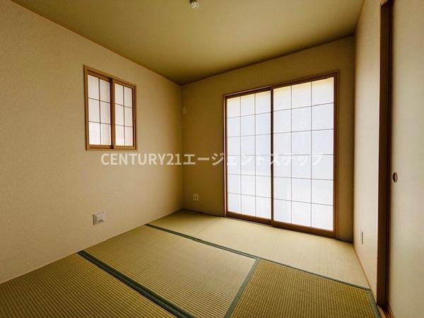 　和室　畳の風合いが心地良い和室です