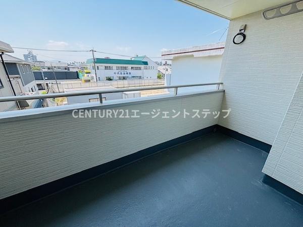 　バルコニー　広々としたバルコニーです