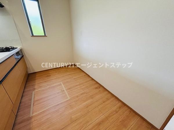 　キッチン　床下収納