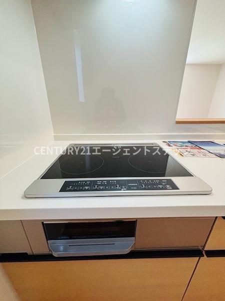　キッチン　キッチンにIHクッキングヒーター設置