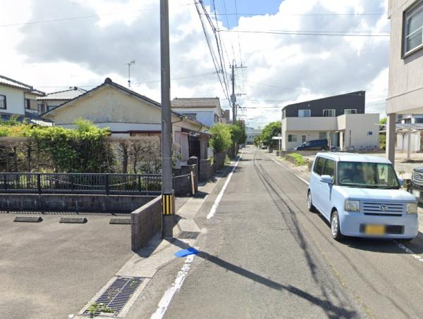 　前面道路含む現地写真　