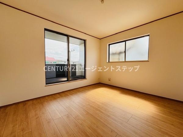 　子供部屋　明るさのある子供部屋です