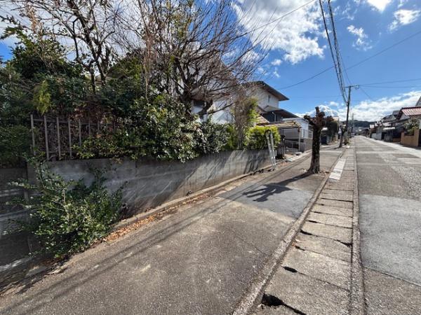 　前面道路含む現地写真　