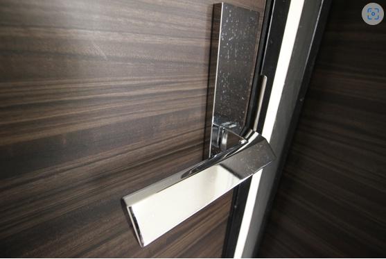 エレメント神宮東　エントランス　