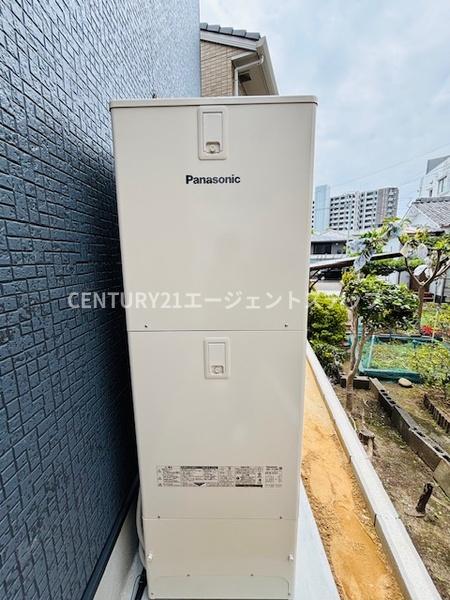 　その他　設備機器が外部に設置されています