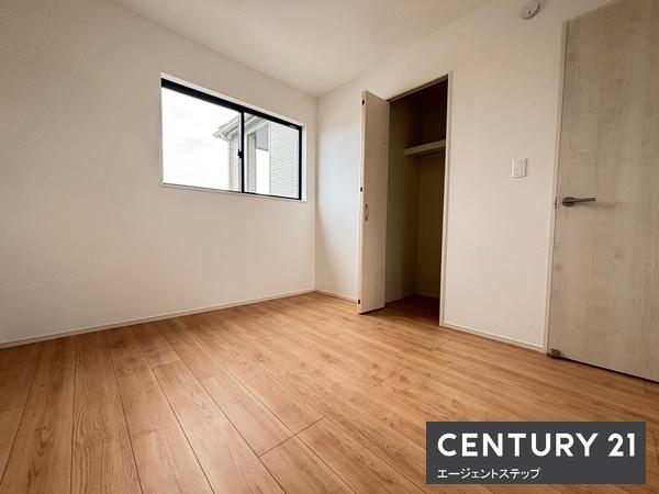 　子供部屋　収納付き子供部屋です