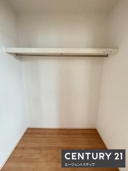 　収納　ウォークインクローゼット