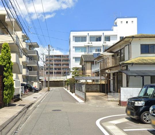 　前面道路含む現地写真　