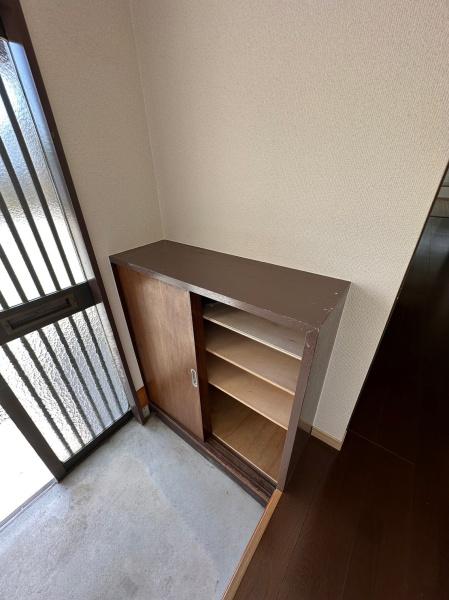　玄関　