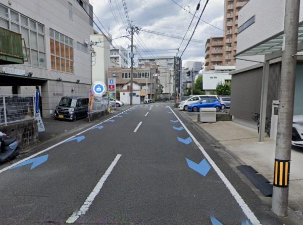 　前面道路含む現地写真　