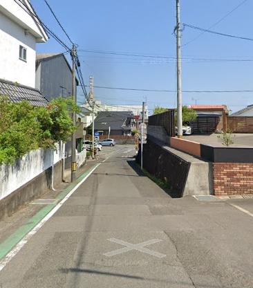 　前面道路含む現地写真　