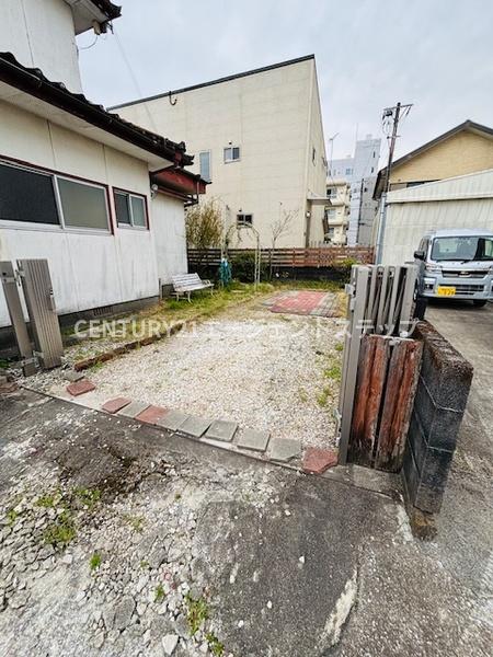 　駐車場　敷地内駐車場が便利です