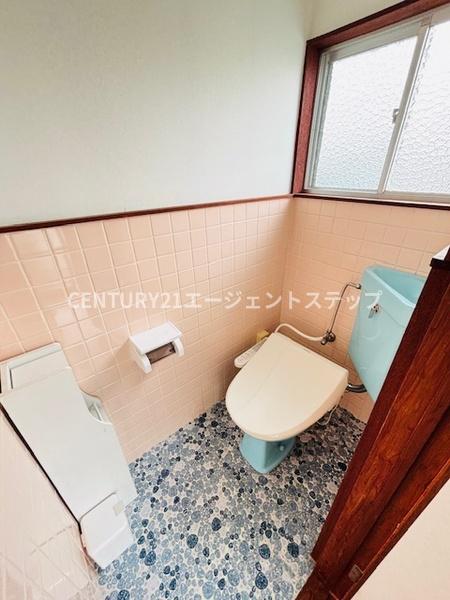 　トイレ　レトロなトイレ空間です