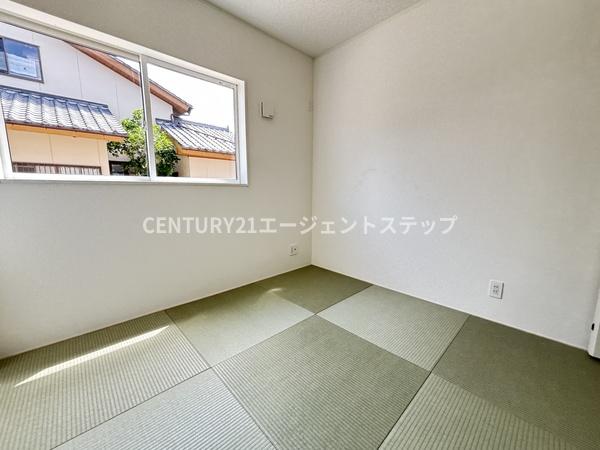 　和室　陽射しが心地よい和室です