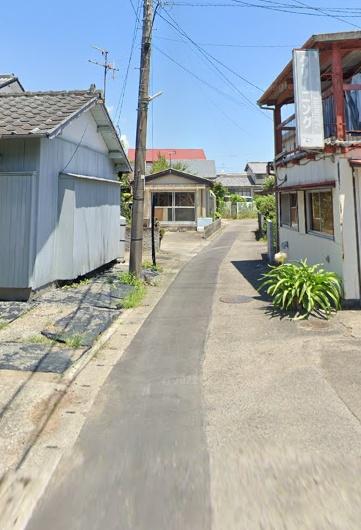 　前面道路含む現地写真　