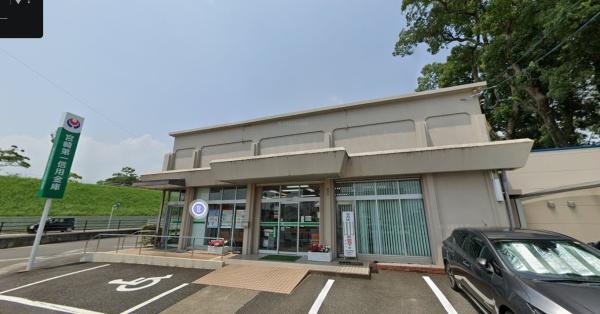 　宮崎第一信用金庫赤江支店（銀行）／593m　