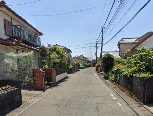 　前面道路含む現地写真　