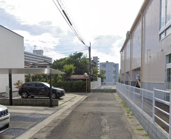　前面道路含む現地写真　