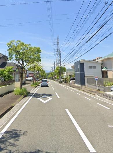 　前面道路含む現地写真　