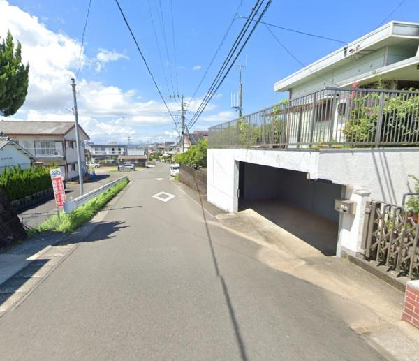　前面道路含む現地写真　