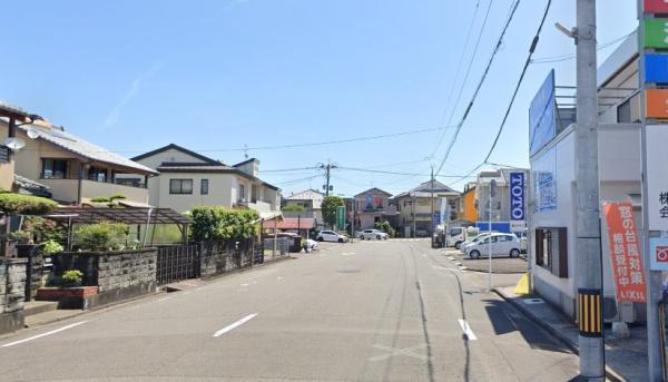 　前面道路含む現地写真　