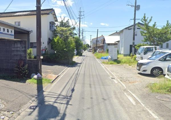 　前面道路含む現地写真　